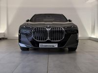 Gebraucht BMW 740 M Sport 286 PS (210 kW) 2025 Dravitgrau metallic Limousine