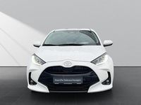 Neu Toyota Yaris Hybrid Comfort 117 PS (86 kW) 2026 Weiß Limousine