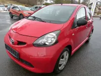 Gebraucht Toyota Aygo 68 PS (50 kW) 2008 Super red 5 Kleinwagen