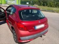 Gebraucht Peugeot 207 90 PS (66 kW) 2008 Rot Kleinwagen
