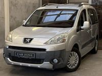 Gebraucht Peugeot Partner Tepee 92 PS (67 kW) 2012 Grau Van / Kleinbus