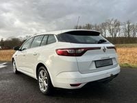Gebraucht Renault Mégane GrandTour Life 101 PS (74 kW) 2017 Weiß Kombi