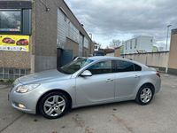 Gebraucht Opel Insignia Design Edition 160 PS (117 kW) 2011 Silber Limousine