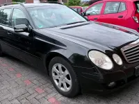 Gebraucht Mercedes E220 170 PS (125 kW) 2007 Schwarz Kombi