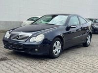 Gebraucht Mercedes C180 143 PS (105 kW) 2007 Blau Coupé