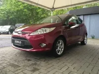 Gebraucht Ford Fiesta Titanium 104 PS (76 kW) 2012 Violett Kleinwagen