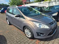 Gebraucht Ford Grand C-Max Titanium 140 PS (102 kW) 2013 Braun Van / Kleinbus