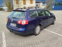 Gebraucht VW Passat 140 PS (102 kW) 2009 Blau Kombi