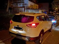 Gebraucht Ford Kuga Titanium 182 PS (133 kW) 2013 Weiß SUV