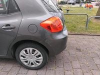 Gebraucht Toyota Auris 124 PS (91 kW) 2008 Grau Kleinwagen