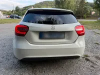 Gebraucht Mercedes A180 122 PS (89 kW) 2012 Weiß Kleinwagen