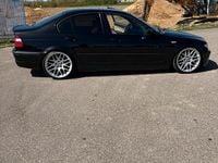 Gebraucht BMW 320 150 PS (110 kW) 2001 Schwarz Limousine