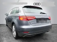 Gebraucht Audi e-tron Sport 204 PS (150 kW) 2020 Grau SUV