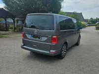 Gebraucht VW Multivan Comfortline 204 PS (150 kW) 2017 Grau Van / Kleinbus