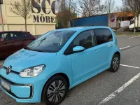 Używany VW e-up! Style 61 kW (83 KM) 2021 Niebieski Hatchback