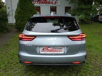 Neu Kia Ceed Sportswagon 140 PS (102 kW) 2025 Silber Kombi