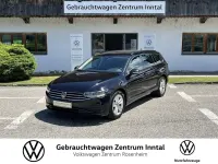 Gebraucht VW Passat Basis 150 PS (110 kW) 2023 Schwarz Kombi