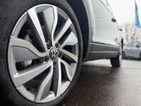 Neu VW T-Roc Goal 150 PS (110 kW) 2025 Grau SUV