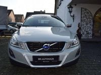 Gebraucht Volvo XC60 175 PS (128 kW) 2010 Weisssilberweiß metallic SUV