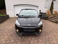 Gebraucht Mitsubishi Space Star Diamant Edition 71 PS (52 kW) 2015 Schwarz Limousine