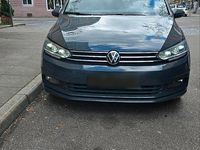 Gebraucht VW Touran 150 PS (110 kW) 2022 Grau Van / Kleinbus