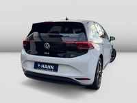 Gebraucht VW ID.3 Pro Performance 150 kW (204 PS) 2022 Weiß Kleinwagen
