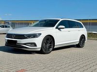 Gebraucht VW Passat 400 PS (294 kW) 2021 Weiß Kombi