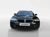 Gebraucht BMW 530 Sport Line 245 PS (180 kW) 2023 Saphirschwarz metallic Kombi