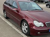 Gebraucht Mercedes C320 240 PS (176 kW) 2001 Rot Kombi