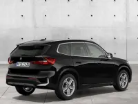 Gebraucht BMW X1 163 PS (119 kW) 2023 Schwarz SUV