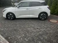 Gebraucht Suzuki Swift Comfort+ 83 PS (61 kW) 2025 Weiß Kleinwagen