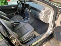 Gebraucht Mercedes A200 115 PS (84 kW) 2015 Schwarz Limousine