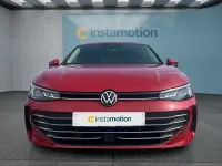 Gebraucht VW Passat 150 PS (110 kW) 2025 Rot Kombi