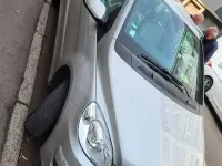 Gebraucht Mercedes B180 116 PS (85 kW) 2011 Silber Kleinwagen