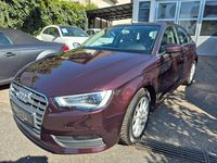 Używany Audi A3 Ambiente 150 KM (110 kW) 2013 Czerwony Sedan/Limuzyna