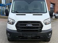 Gebraucht Ford Transit Trend 131 PS (96 kW) 2023 Weiß Limousine