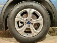 Usado Ford Kuga Cool & Connect 152 HP (111 kW) 2022 Azul SUV