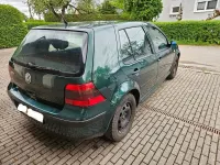 Second-hand VW Golf IV Edition 75 CP (55 kW) 2001 Verde Berlinǎ