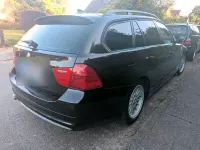 Gebraucht BMW 320 Comfort Edition 177 PS (130 kW) 2009 Schwarz Kombi