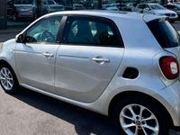 Gebraucht Smart ForFour Passion 71 PS (52 kW) 2015 Silber Kleinwagen