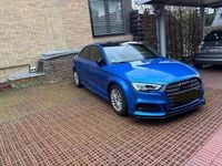 Gebraucht Audi A3 Comfort 190 PS (139 kW) 2018 Blau Limousine