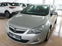 Gebraucht Opel Astra Edition 116 PS (85 kW) 2012 Silber Limousine