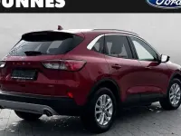 Gebraucht Ford Kuga Titanium 243 PS (178 kW) 2022 Rot SUV