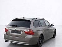 Gebraucht BMW 320 150 PS (110 kW) 2007 Gold Kombi