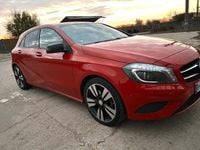 Gebraucht Mercedes A200 Urban 136 PS (100 kW) 2015 Rot Kleinwagen