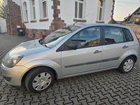 Gebraucht Ford Fiesta 80 PS (58 kW) 2007 Silber Kleinwagen