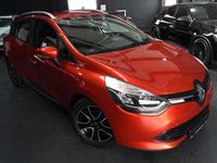 Gebraucht Renault Clio GrandTour Dynamique 90 PS (66 kW) 2015 Rot Kombi