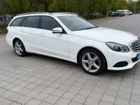 Gebraucht Mercedes E350 Elegance 258 PS (189 kW) 2015 Weiß Limousine