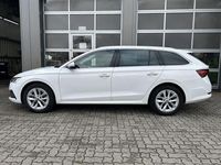 Gebraucht Skoda Octavia Style 116 PS (85 kW) 2023 Candyweiss Kombi