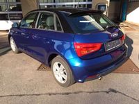 gebraucht Audi A1 5 Türer blau/schwarz TOP Zustand